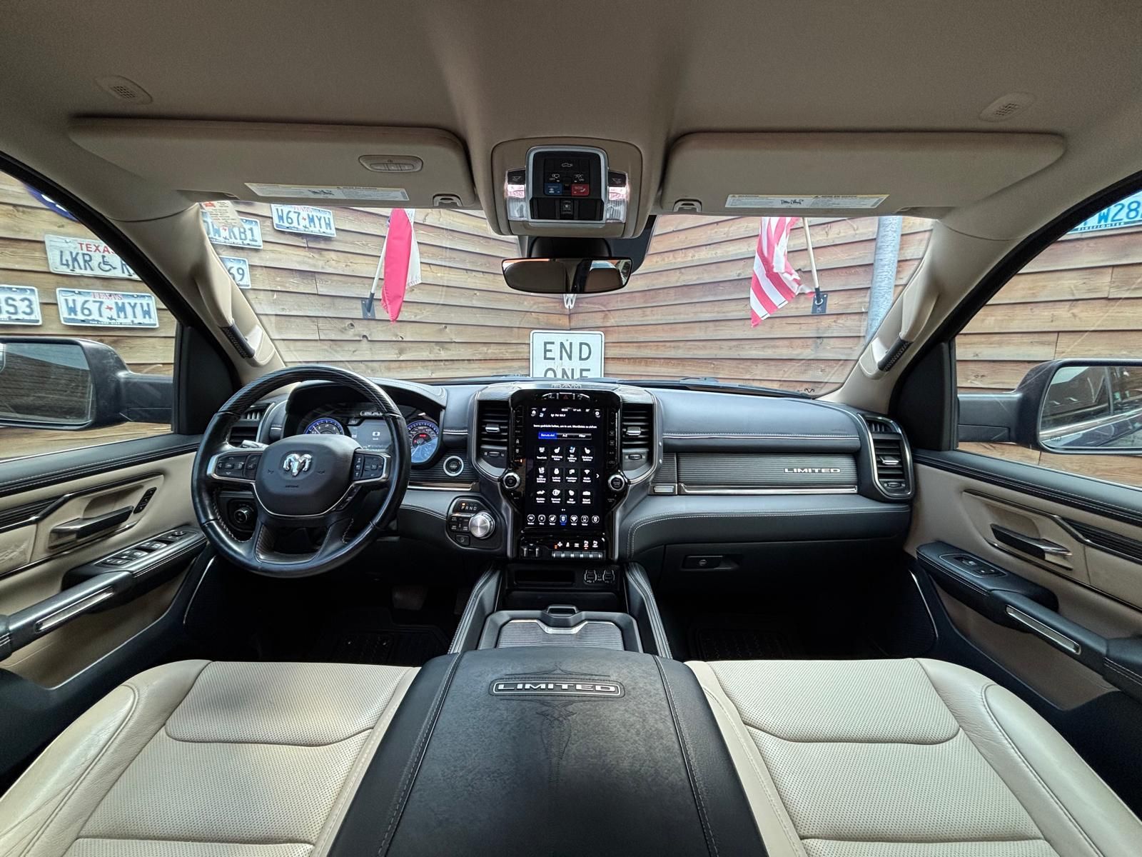Dodge RAM 1500 5,7 Limited 360° 12´´ Navi H&K AHK