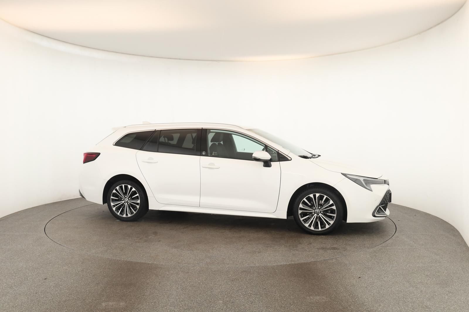 Toyota Corolla Touring Sports 1.8 CVT Team D Navi Kam