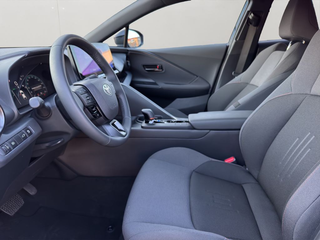 Toyota C-HR 1.8 Hybrid Team D Technik-Paket | Allwetter