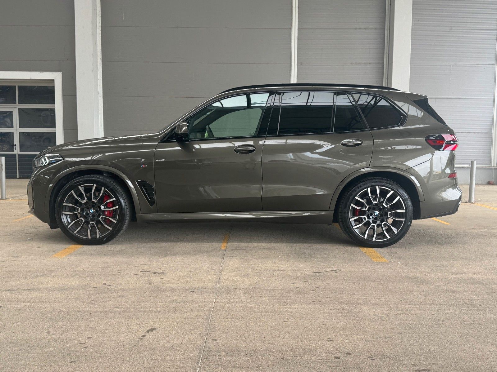 BMW X5 30d M SPORT.LUFTFEDER.SKY.SOFTCLOSE.AHK.360°