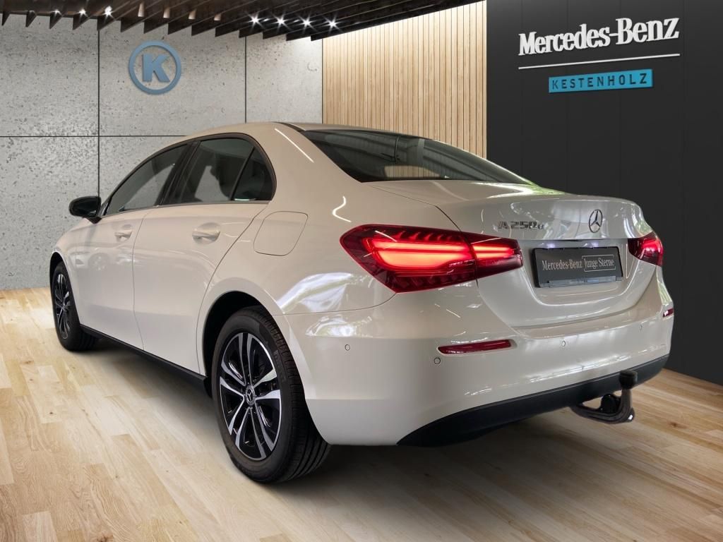 Mercedes-Benz A 250 e Limo - Samsaru's Car Outlet