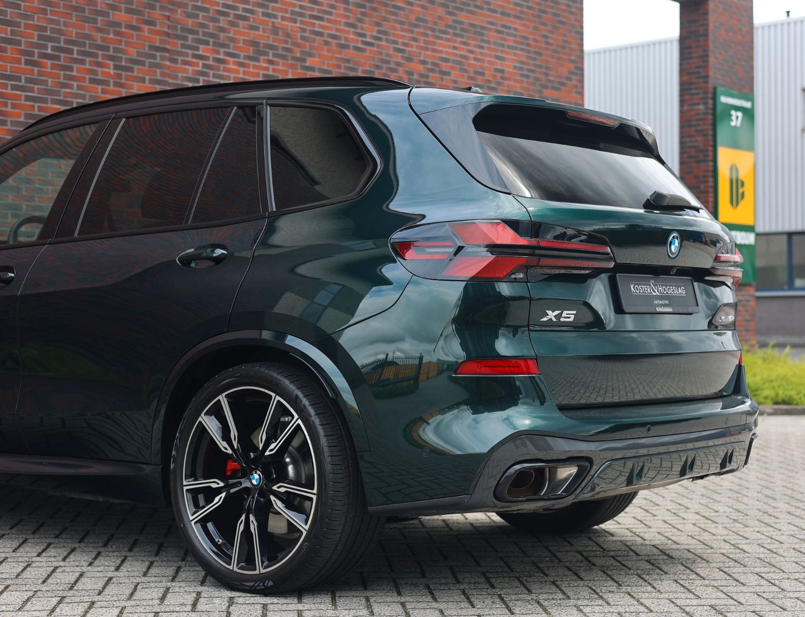BMW X5 50e xDrive | Individual - SkyLounge