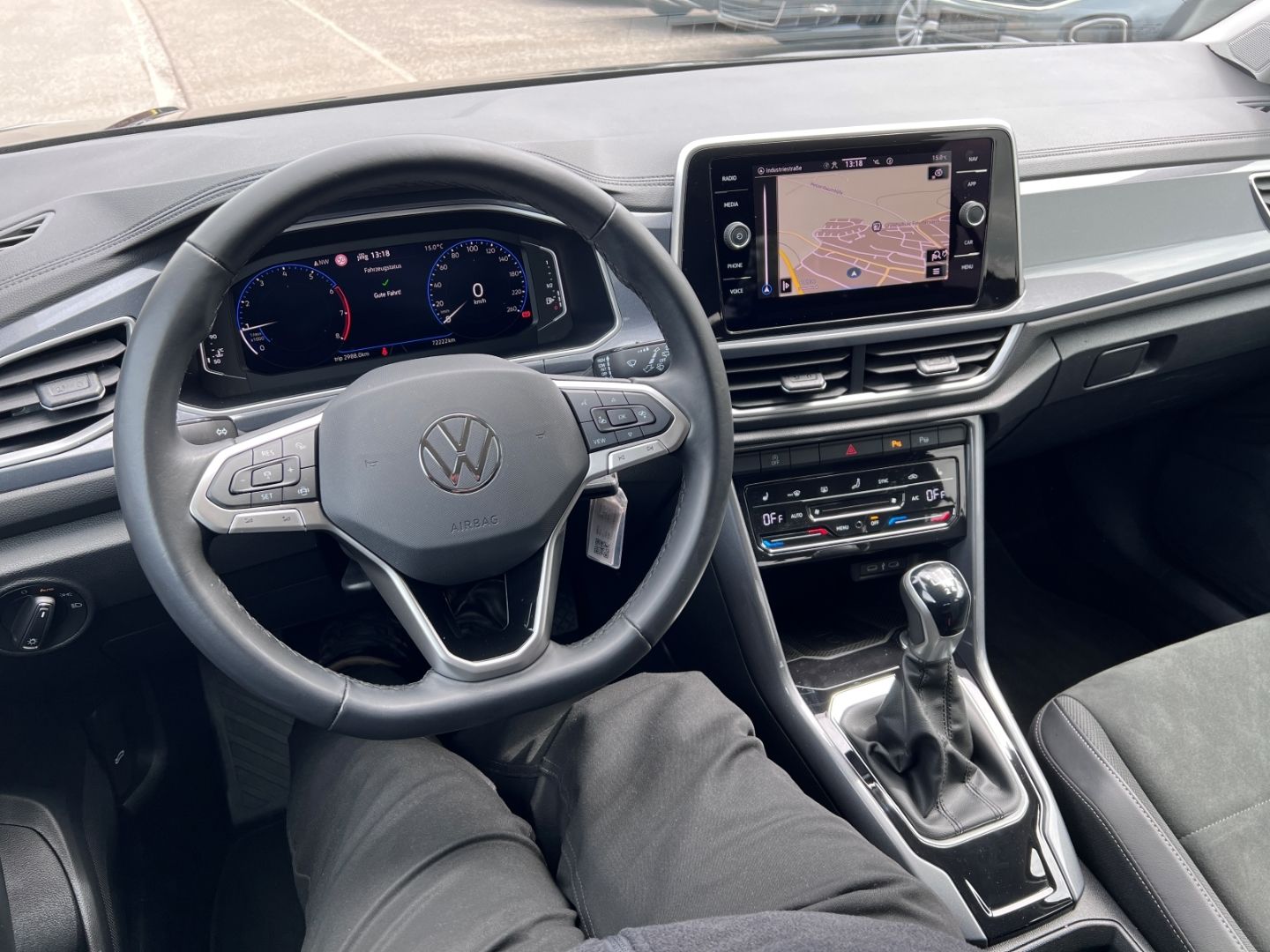 Volkswagen T-Roc 1.0TSI Style - Samsaru's Car Outlet
