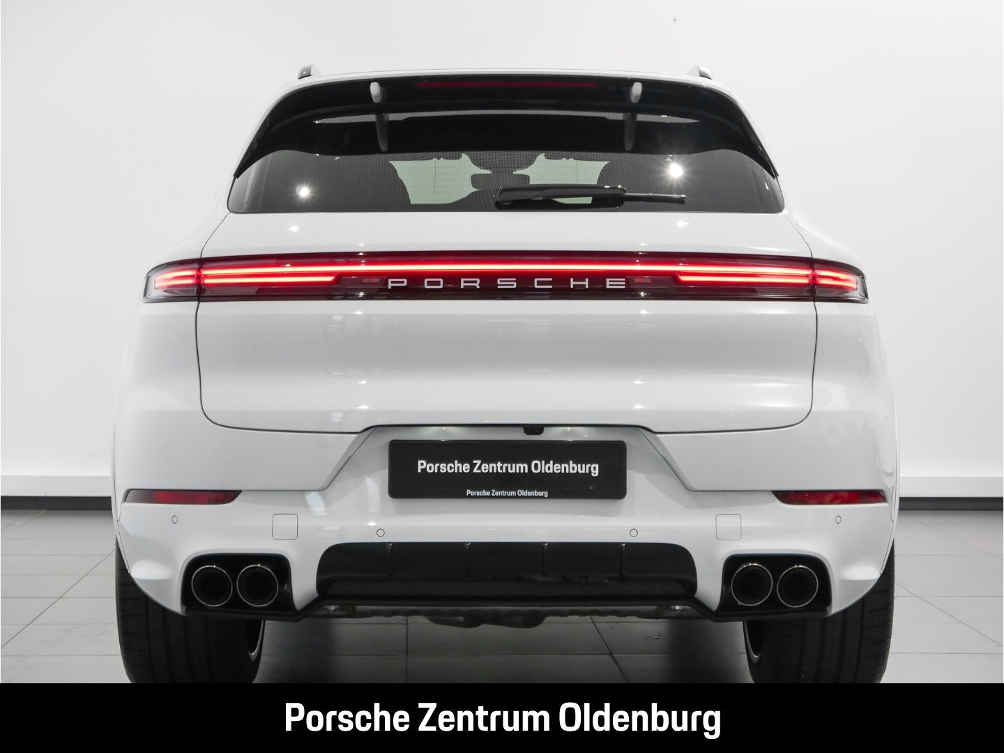 Porsche Cayenne E-Hybrid InnoDrive AHK Sportabgas 18 Weg