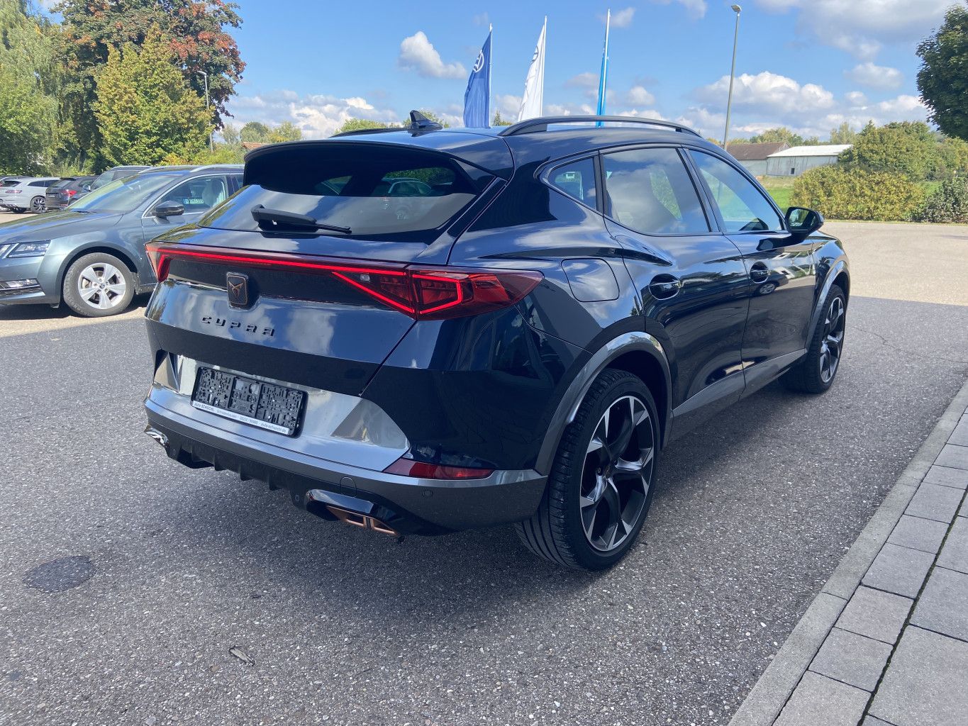 Cupra Formentor 1.4 TSI DSG AHK+PANORAMA+PAKET-XL+19"+