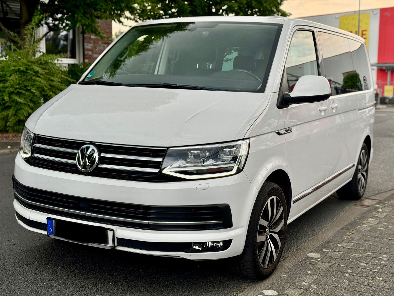 Volkswagen T6 Multivan - Samsaru's Car Outlet