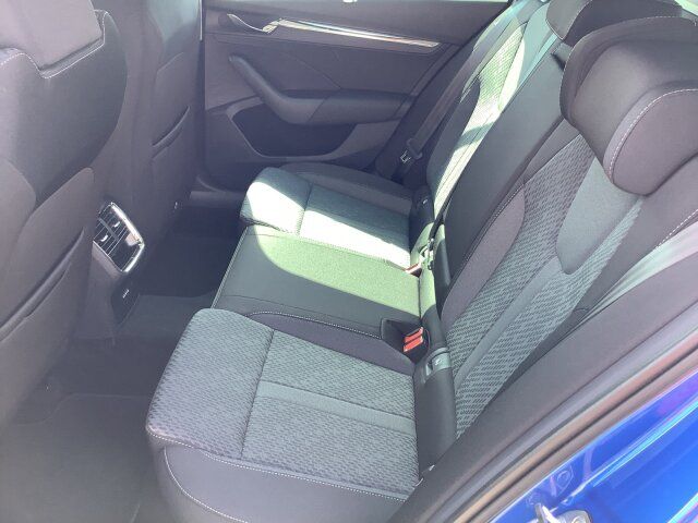 Skoda OCTAVIA COMBI TDI DSG STYLE - Samsaru's Car Outlet
