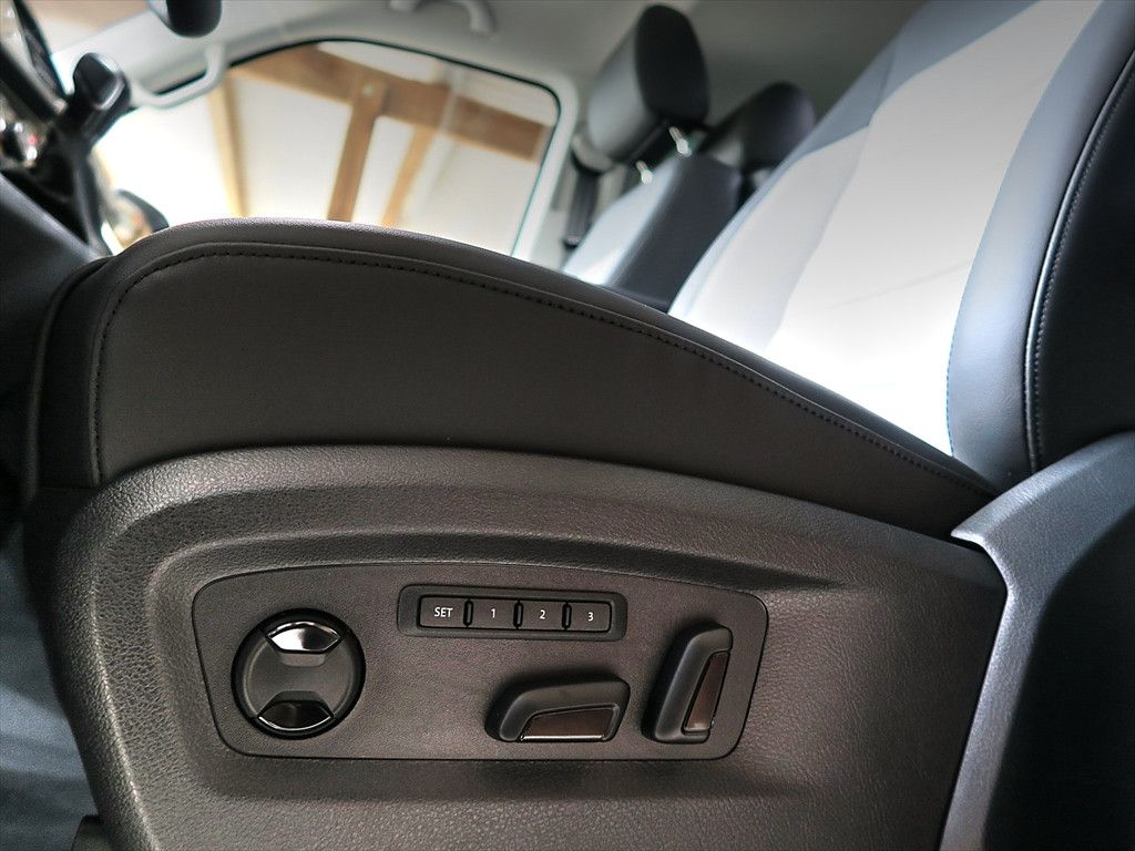 Volkswagen T6.1 Highline DSG 4MOTION - Samsaru's Car Outlet