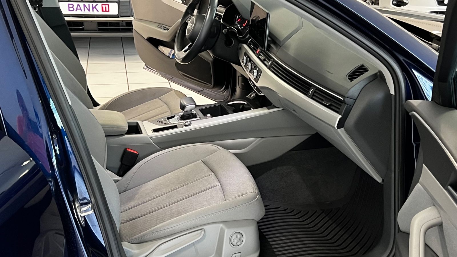 Audi A4 Avant 35 TDI advanced - Samsaru's Car Outlet