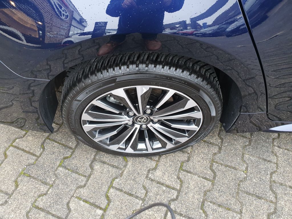Toyota Corolla 1.8 Hybrid Touring Sports Team Deutschla