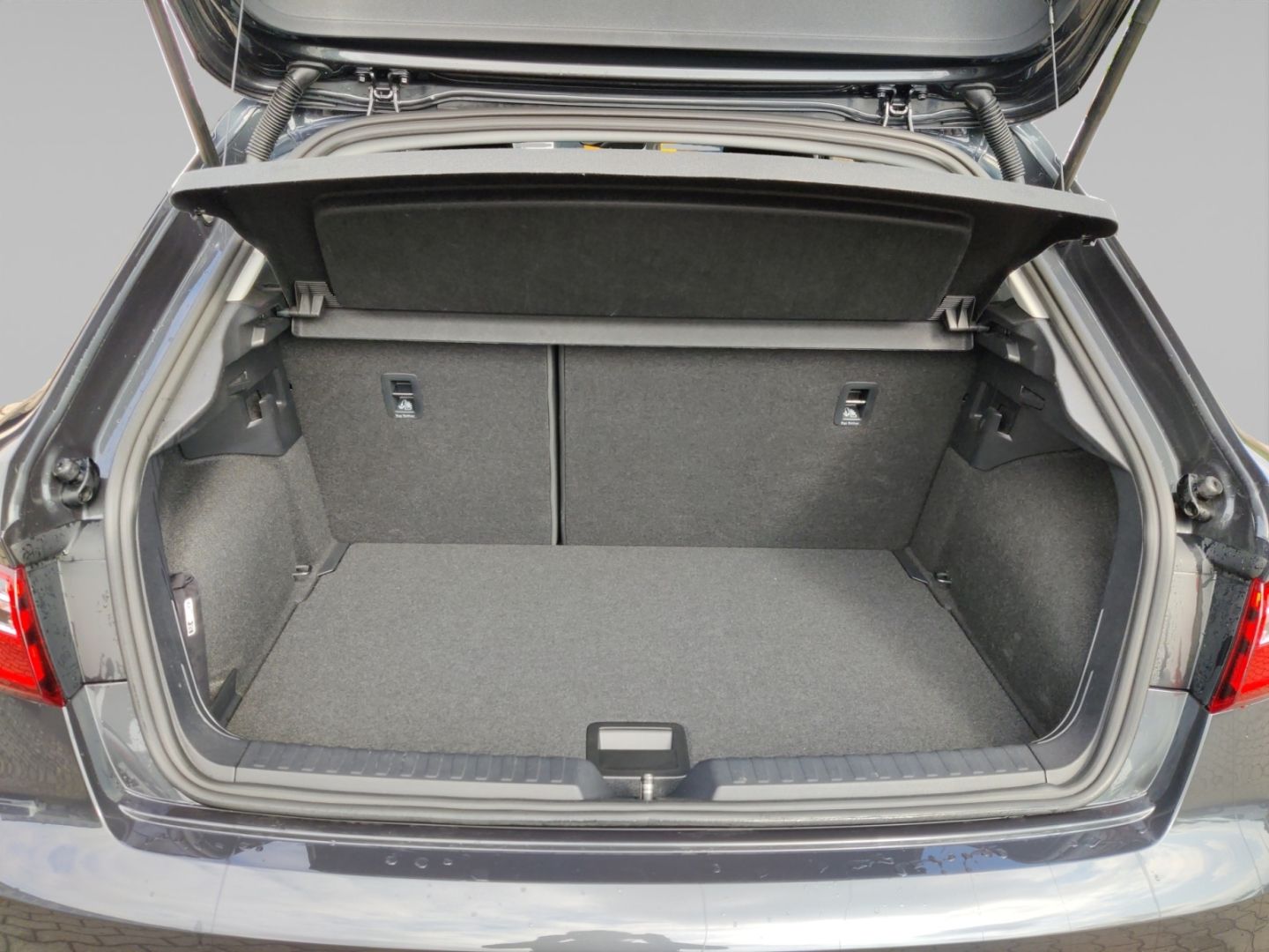 Audi A1 Sportback 30 TFSI Advanced - Samsaru's Car Outlet