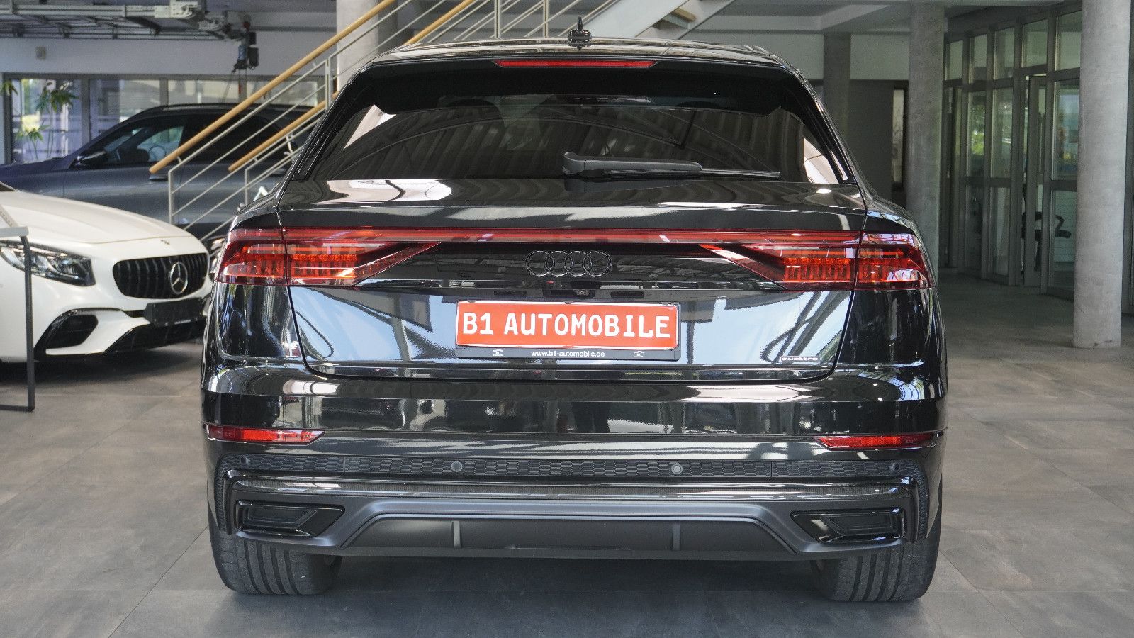 Audi Q8 50 TDI S-LINE*COMPETITION-PLUS*LUFT*CARBON*22