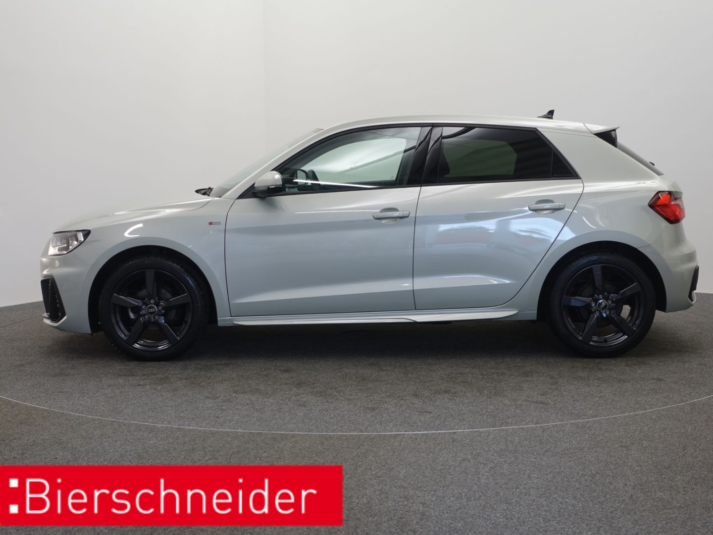 Audi A1 Sportback 25 TFSI S tronic line - Samsaru's Car Outlet