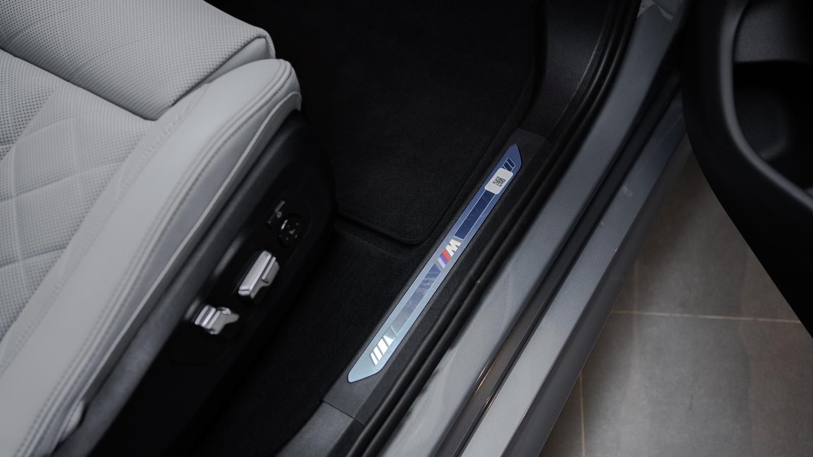 BMW X5 xDrive30d M-Sport HuD AHK 360 Luft H&K Softcl