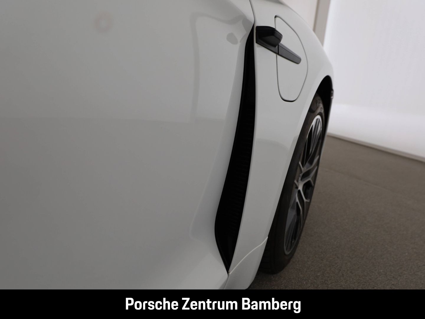Porsche Taycan 4S/ Vollleder/ Performance Batterie/ 18-W