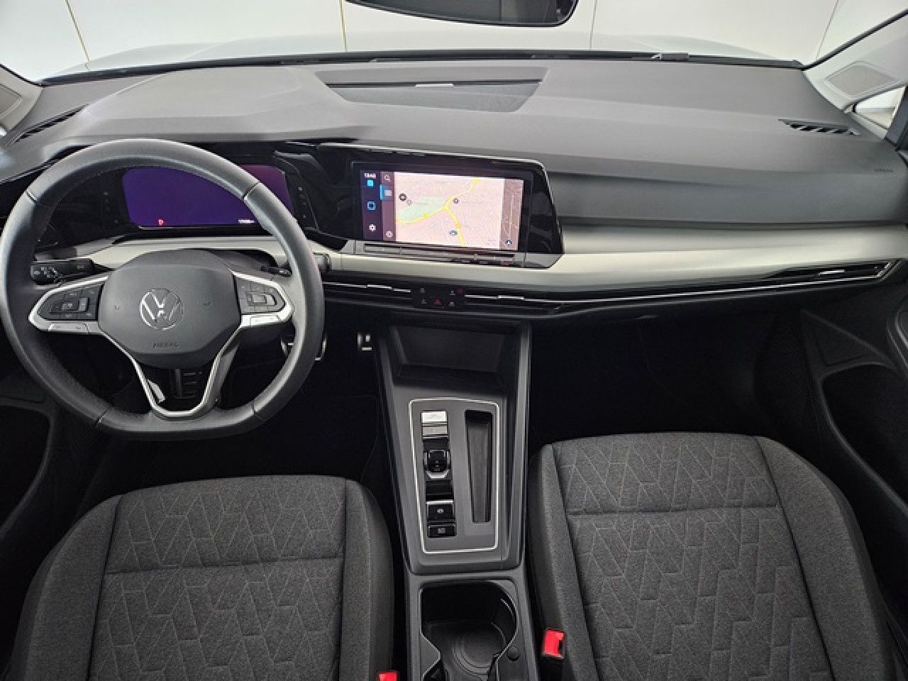 Volkswagen Golf Variant 2.0 TDI Move DSG - Samsaru's Car Outlet