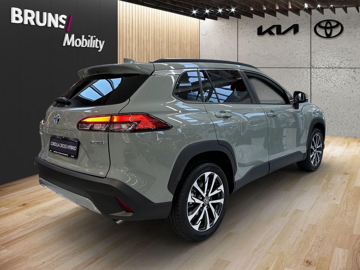 Toyota Corolla Cross 2.0 Hybrid Team D + Premiumpaket