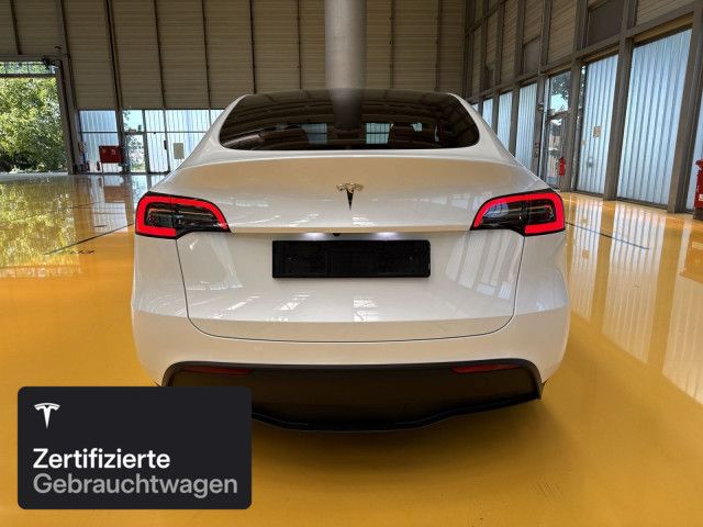 Tesla Model Y Rear-Wheel Drive
