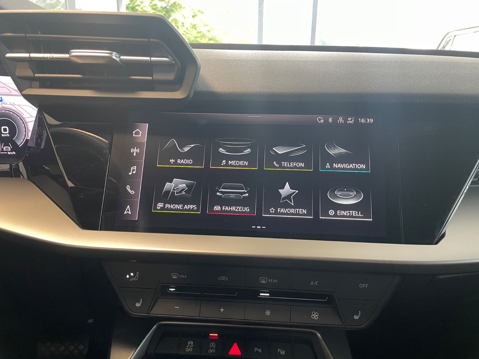 Audi A3 Sportback 30 TFSI S-Tronic*Navi*LED*1HD*ACC*