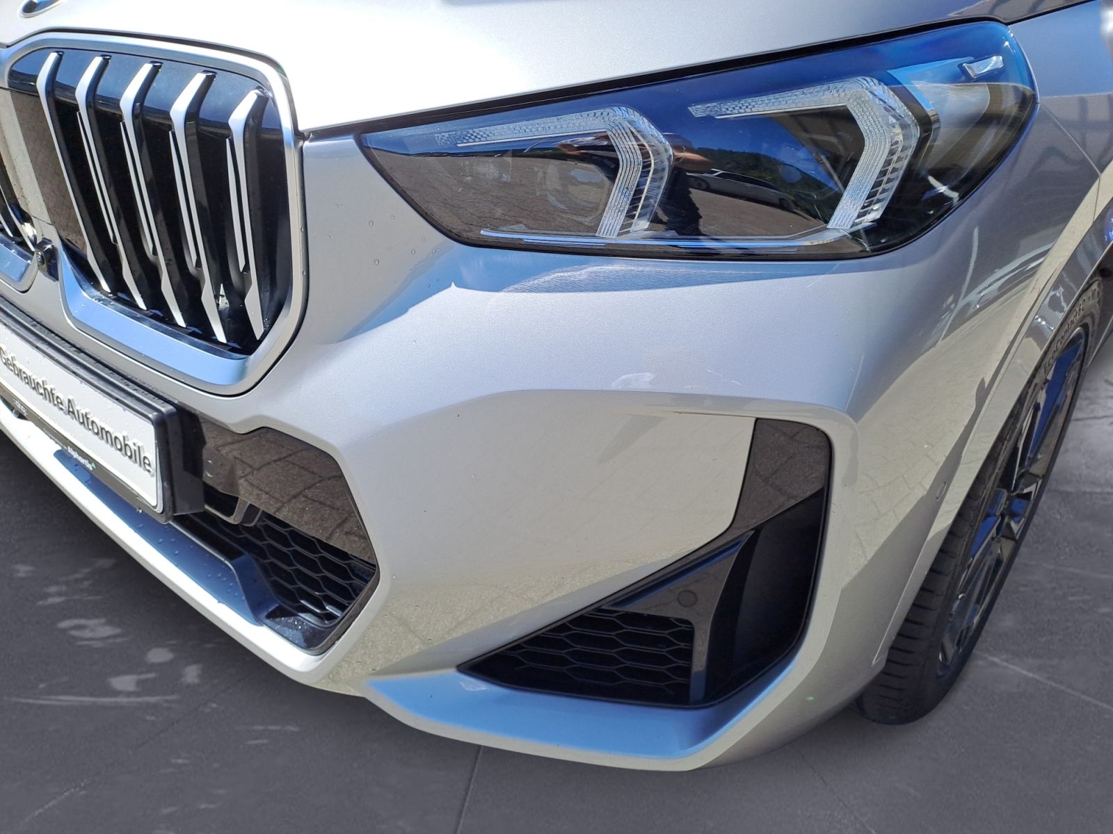 BMW X1 xDrive23i M Sportpaket - Samsaru's Car Outlet
