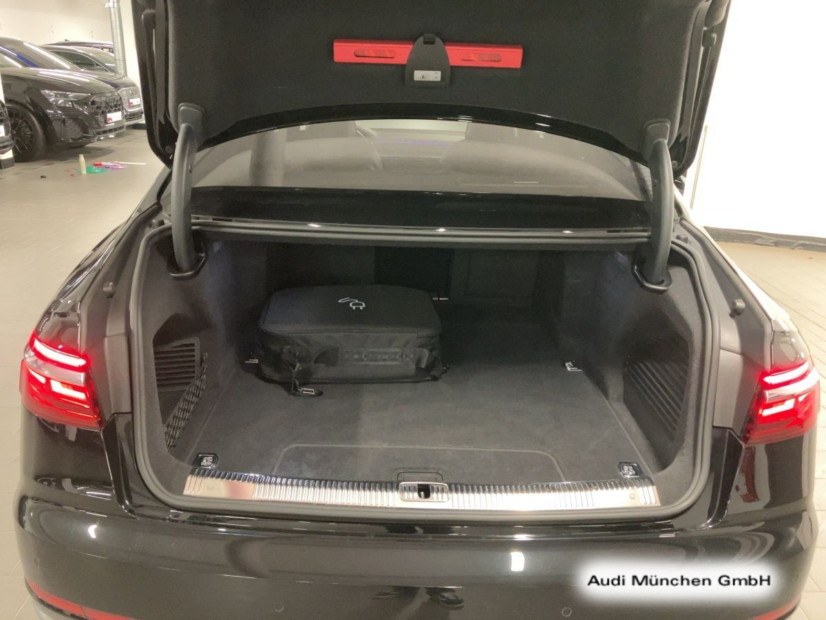 Audi A8 60 TFSI e qu. Technologie - Samsaru's Car Outlet