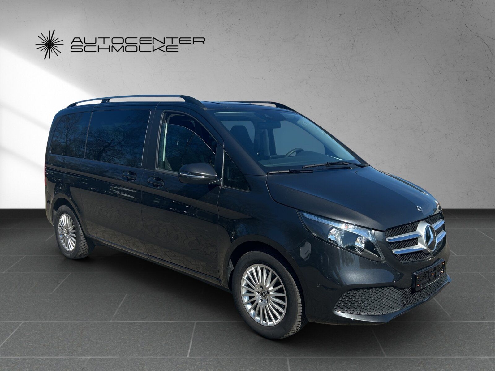 Mercedes-Benz V 220 d EDITION - Samsaru's Car Outlet