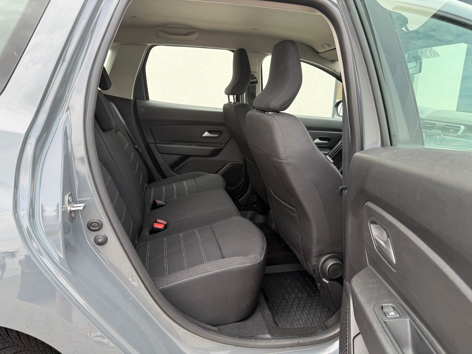 Dacia Duster II Expression 4WD - Samsaru's Car Outlet