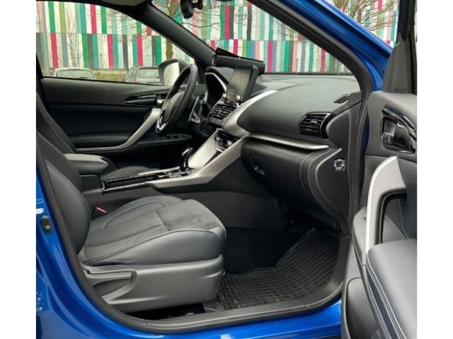 Mitsubishi Eclipse Cross Plus Select Black Hybrid 4WD 2.4 M