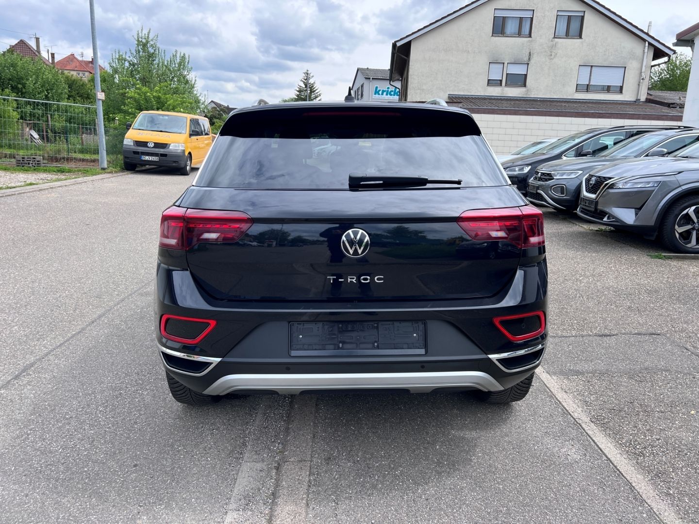 Volkswagen T-Roc 1.0 TSI Style - Samsaru's Car Outlet