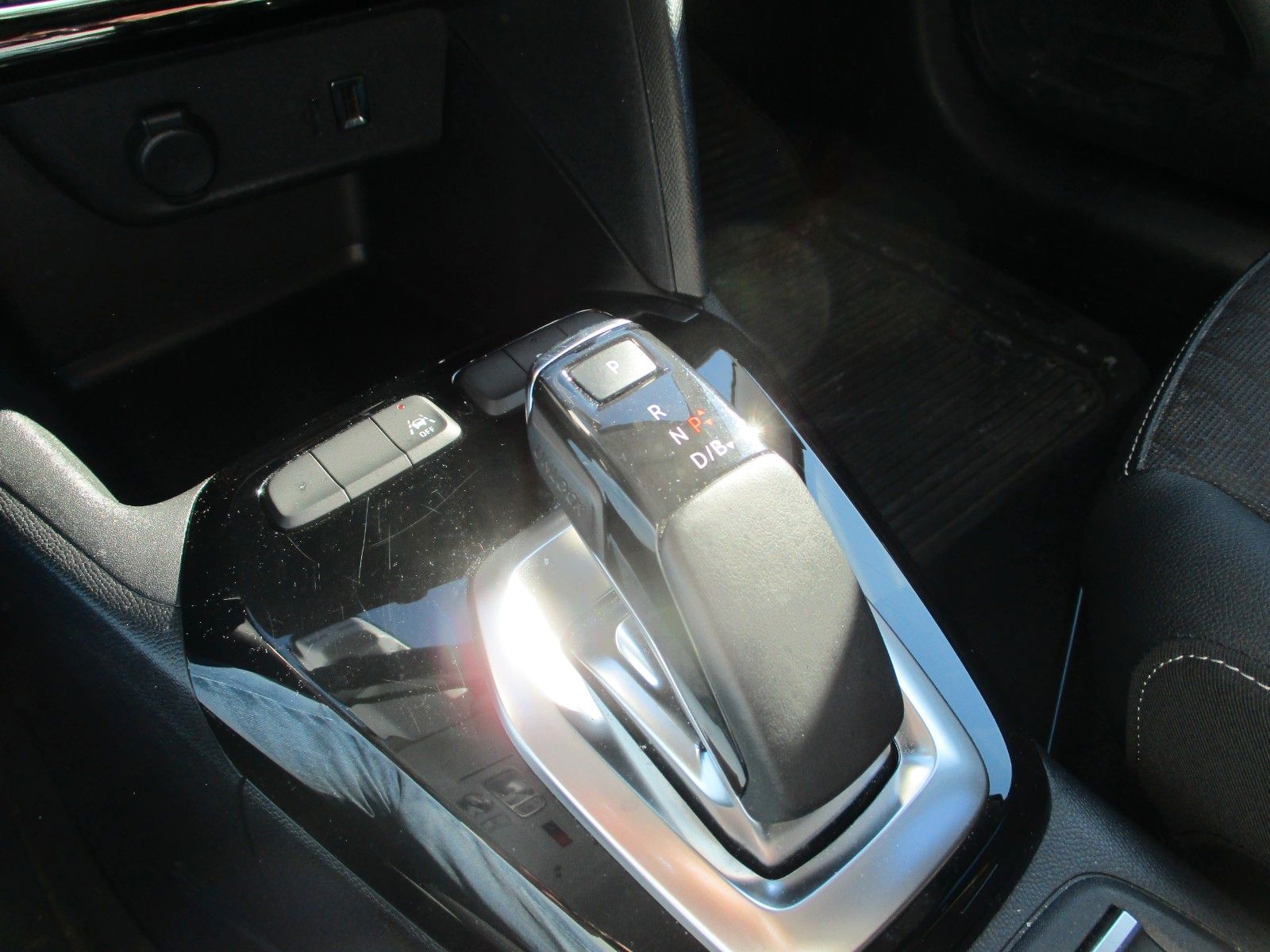 Opel Corsa F e First Edition - Samsaru's Car Outlet