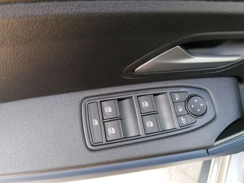 Dacia DUSTER Journey TCe 130 - Samsaru's Car Outlet