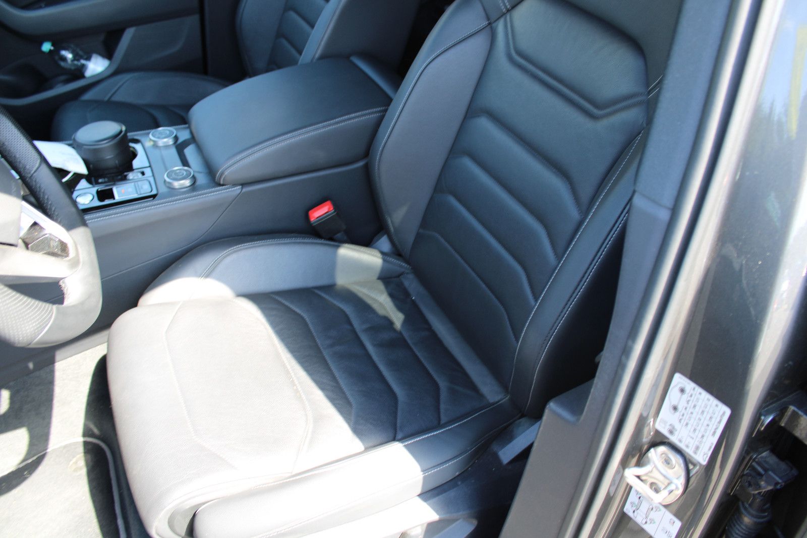 Volkswagen Touareg 3.0 TDI4Motion R-Line/Leder/LED/ACC/AHK