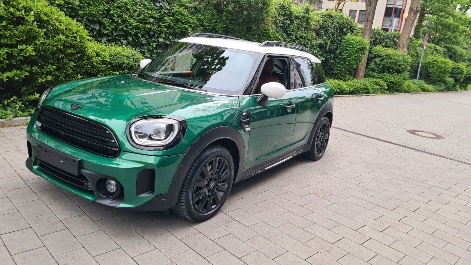 MINI Cooper Countryman Mini Yours Trim - Samsaru's Car Outlet