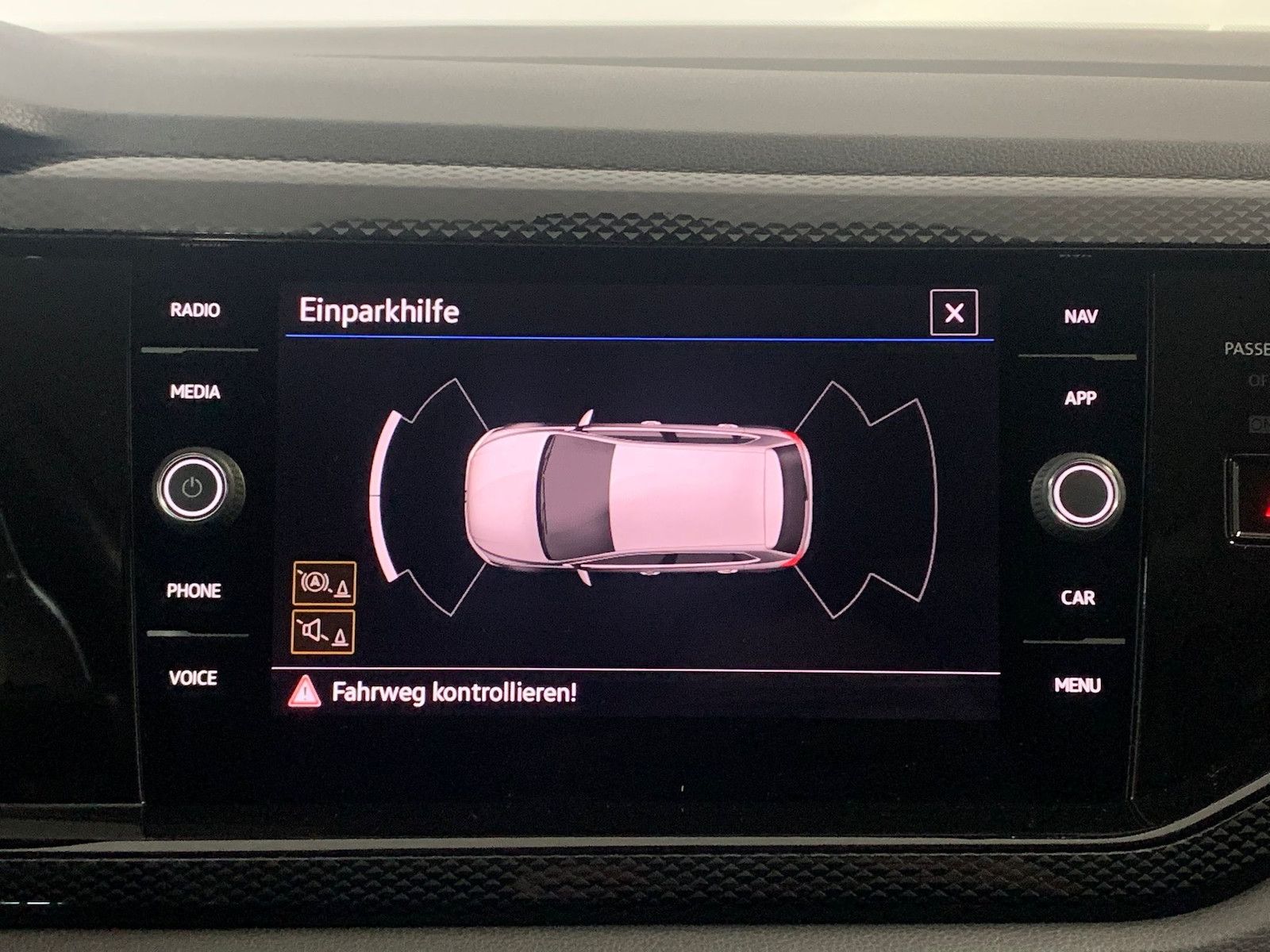 Volkswagen Polo VI 1.0 TSI DSG LIFE - Samsaru's Car Outlet