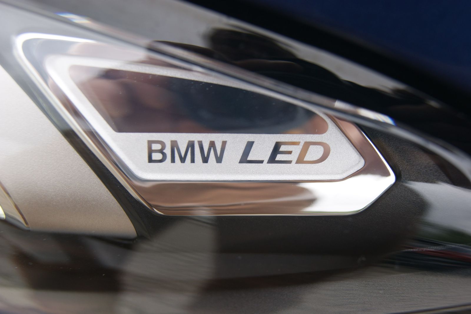BMW 320i TOUR SPORT - Samsaru's Car Outlet