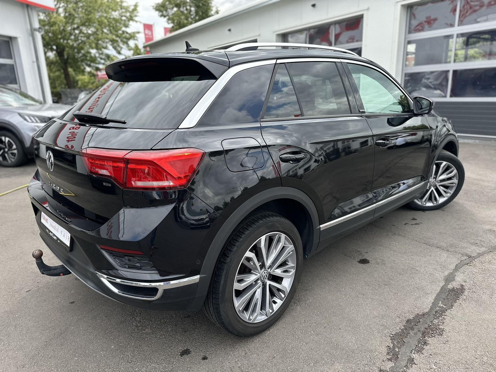 Volkswagen T-Roc 2.0 TDI United - Samsaru's Car Outlet