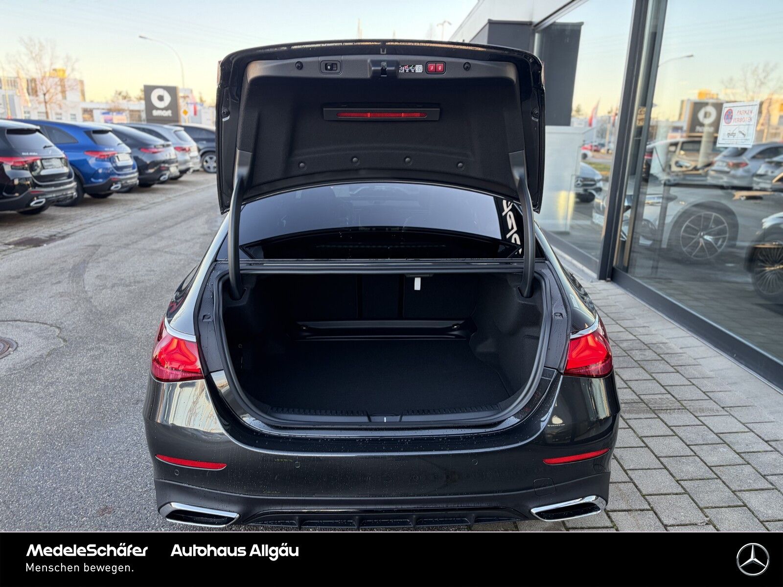 Mercedes-Benz E 450 d 4M AMG Premium Night Air HALenk Superscr