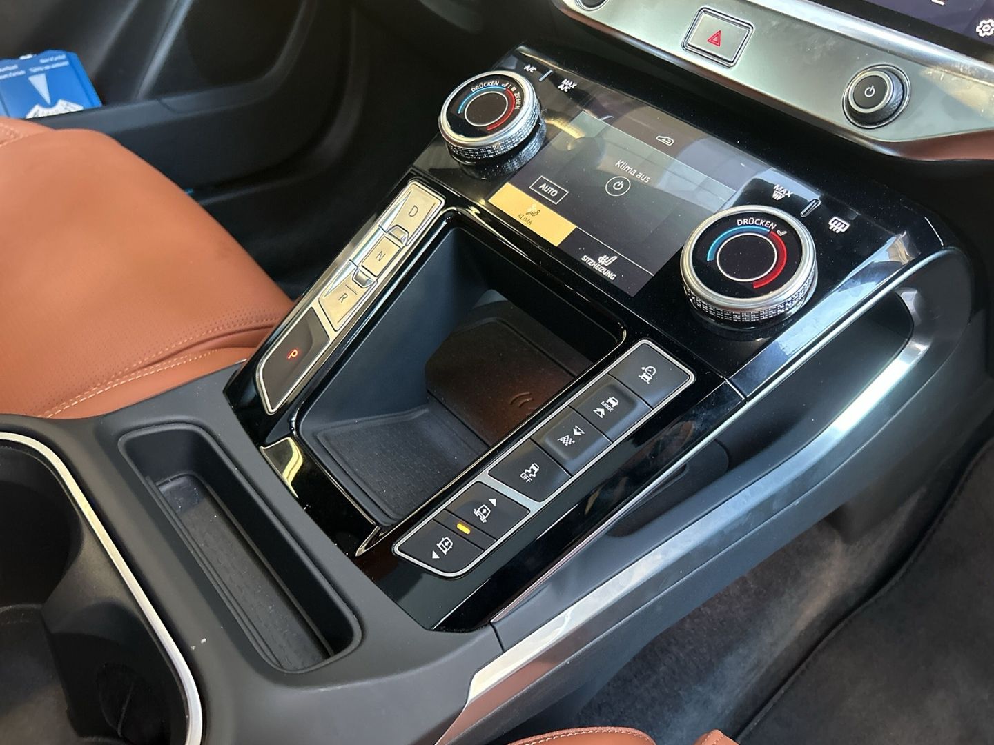 Jaguar I-Pace EV400 AWD R-DYNAMIC HSE Winterpaket