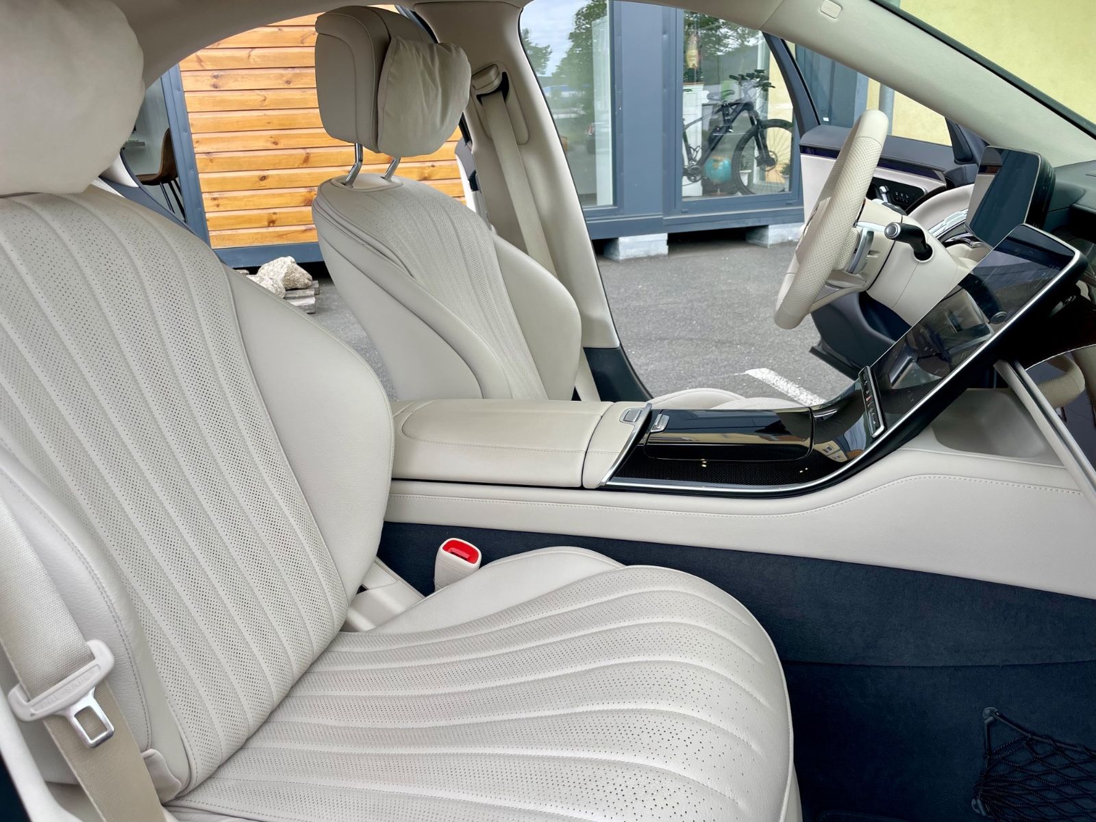 Mercedes-Benz S 580 4Matic AMG Line - Samsaru's Car Outlet