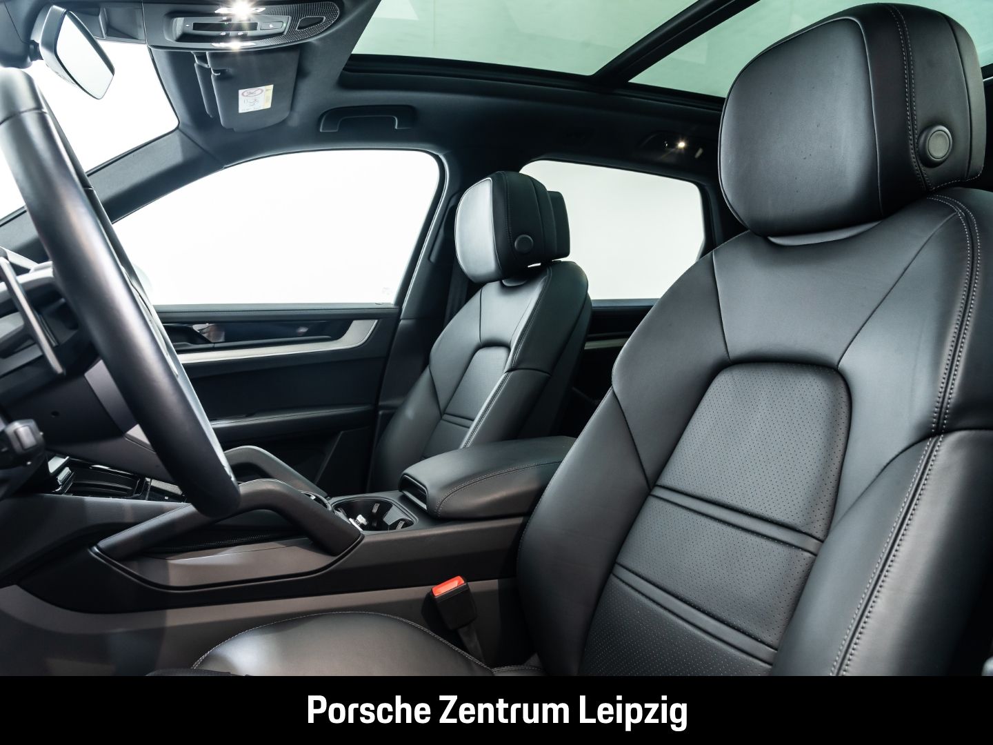 Porsche Cayenne E-Hybrid el.AHK InnoDrive Luft BOSE 360G