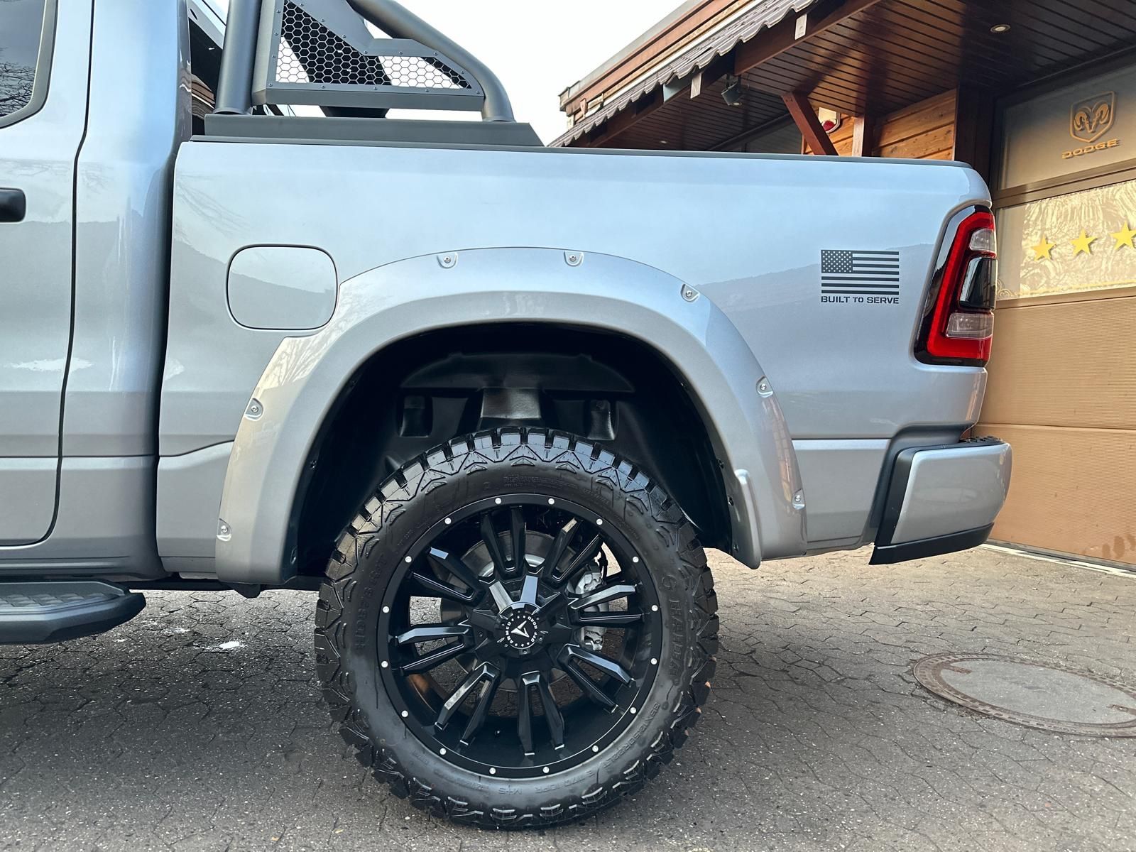 Dodge BUILT TO SERVE*4X4*OFF-ROAD*BÜGEL*AHK*NAVI*SERVI
