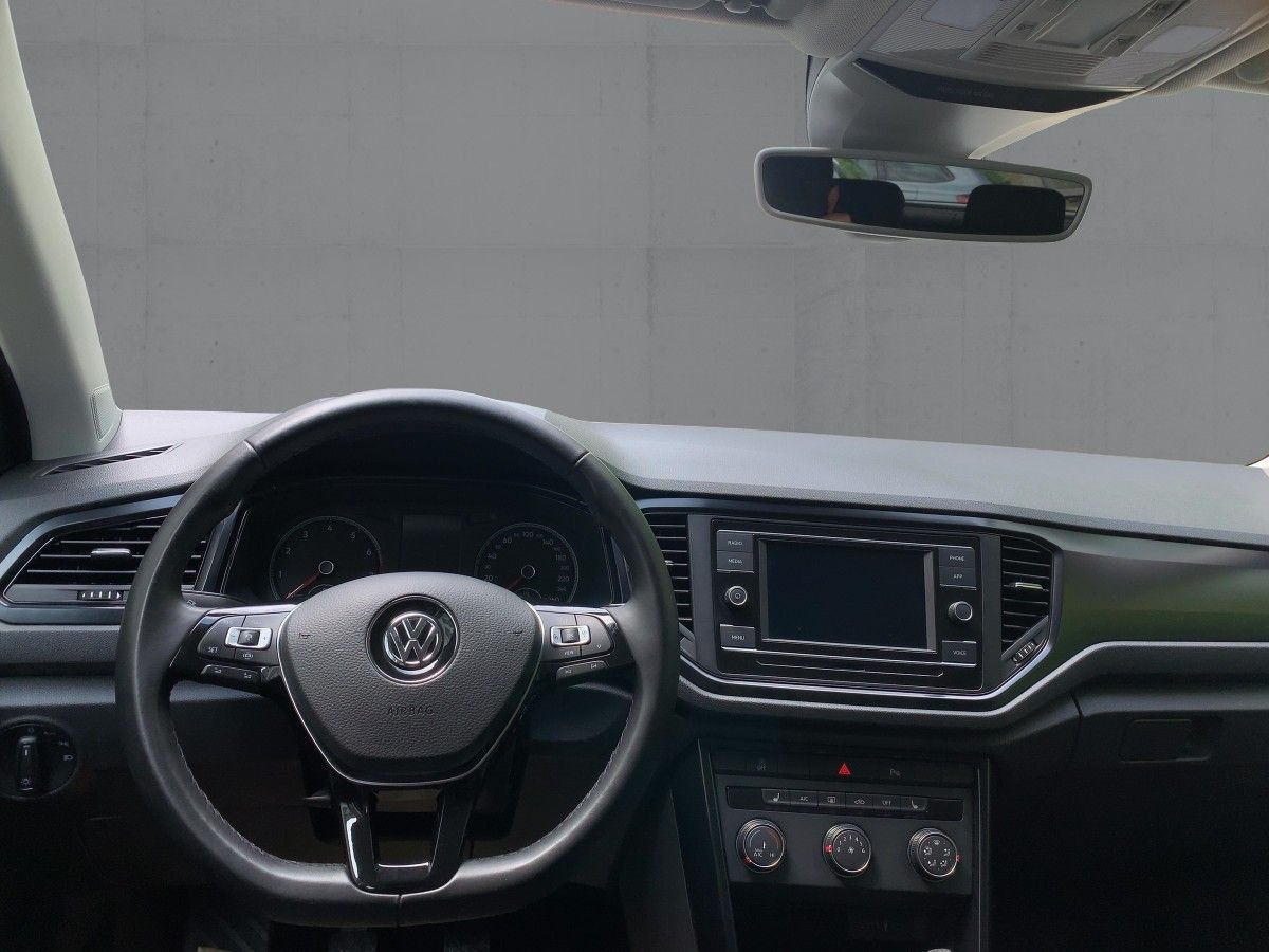 Volkswagen T-Roc 1.0 TSI - Samsaru's Car Outlet