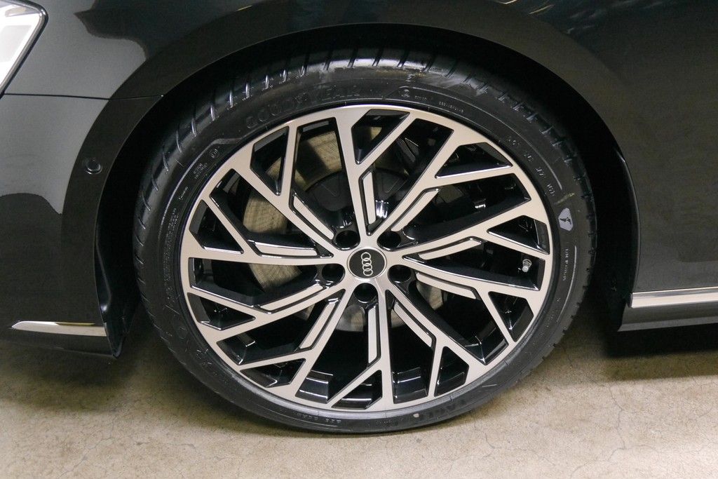 Audi A8 L 60 TFSI quattro - Samsaru's Car Outlet