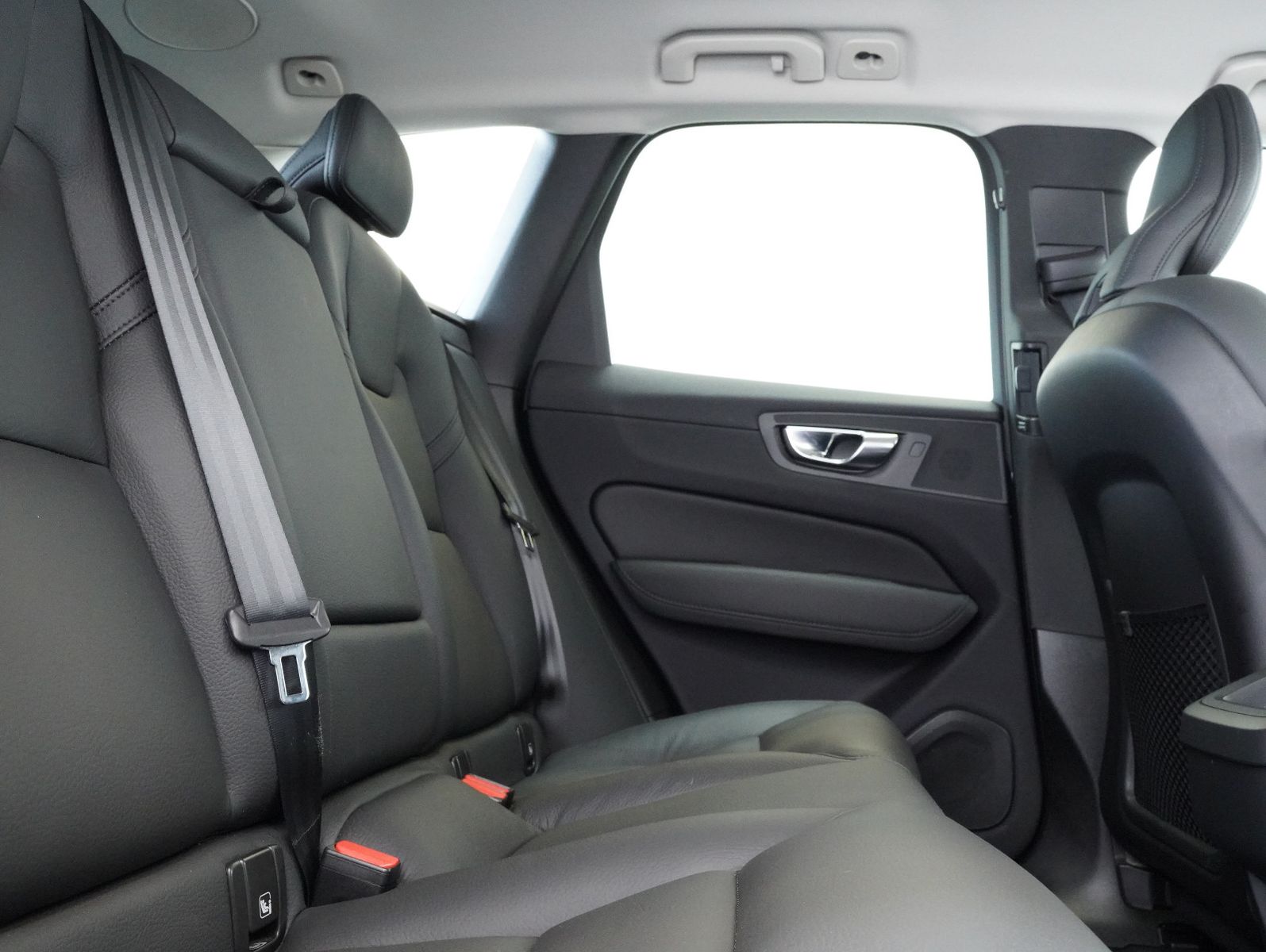 Volvo XC60 B4 B Plus Dark LED/NAVI/ACC/BLIS