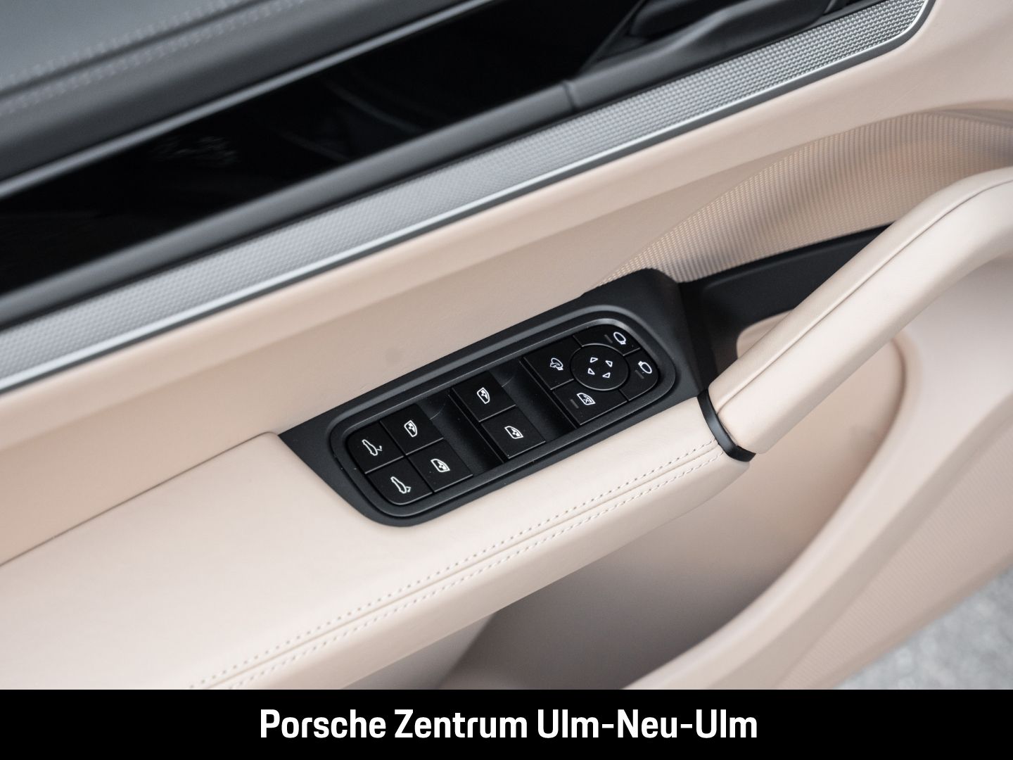 Porsche Cayenne InnoDrive Surround-View Head-Up BOSE LED