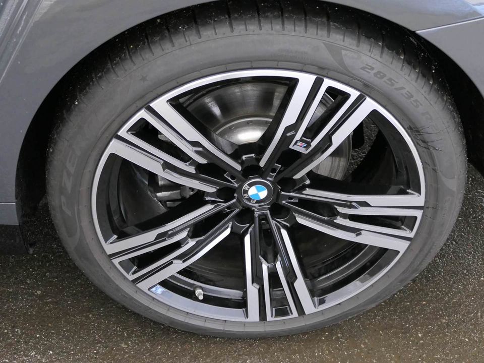 BMW 740d xDrive M Sportpaket Standhzg SkyLounge 21