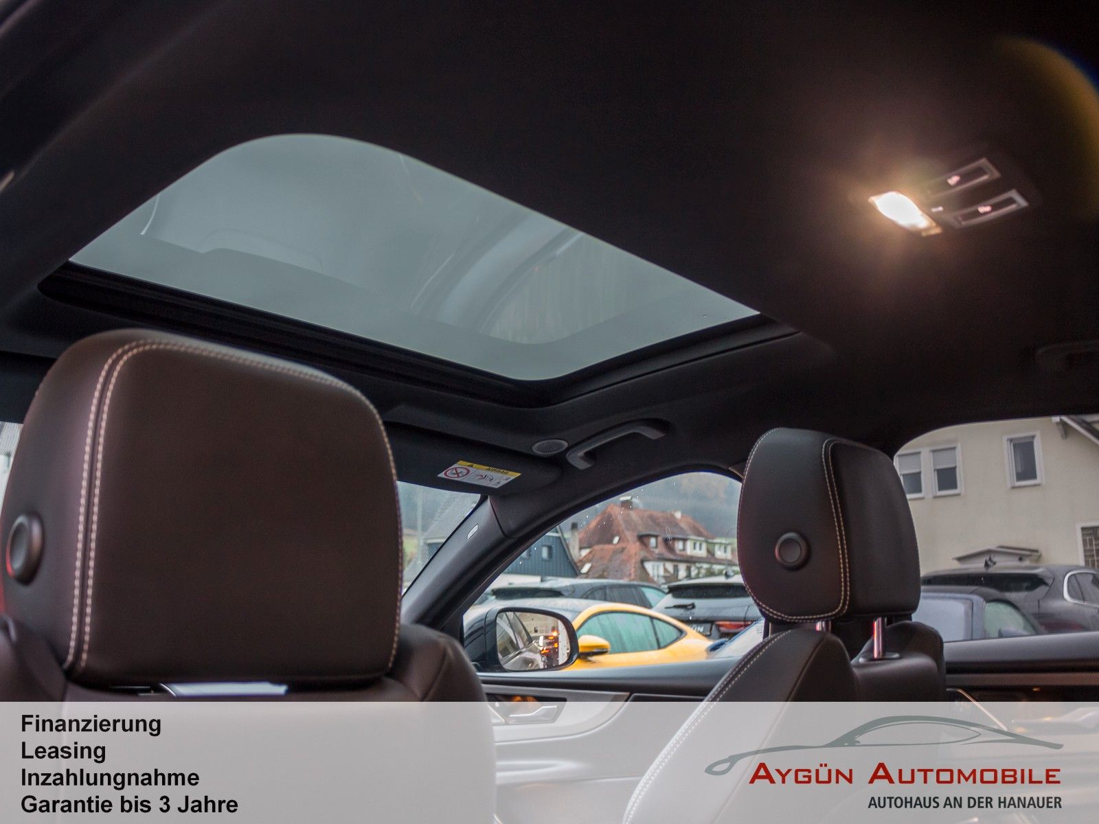 Jaguar XE D200 RWD R-Dynamic Black*ACC*AHK*HUD*Pano*
