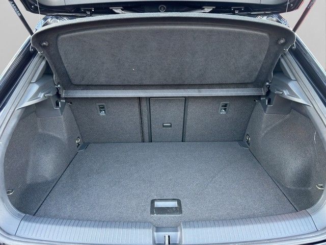 Volkswagen T-Roc 2.0 TDI R-Line - Samsaru's Car Outlet