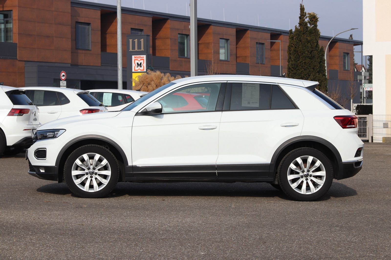 Volkswagen T-Roc 2.0 TSI Sport 4Motion - Samsaru's Car Outlet