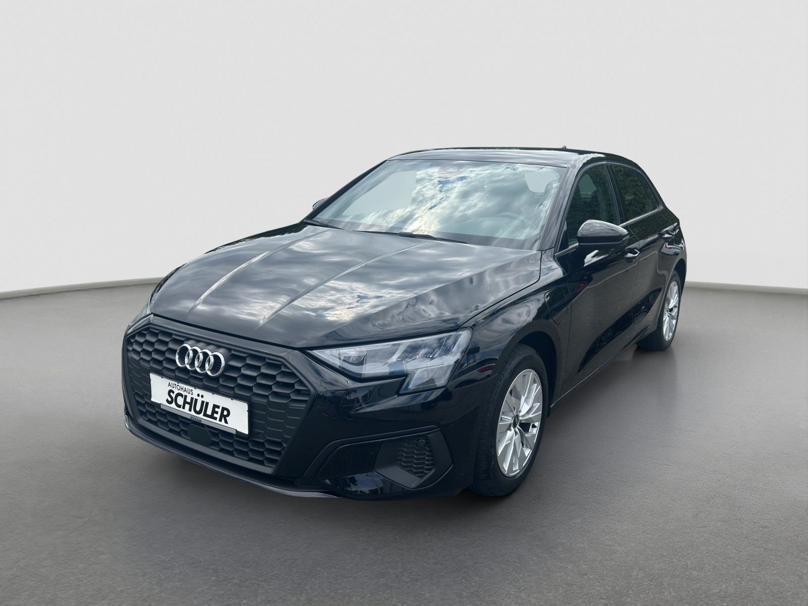 Audi A3 Sportback 40*1.4TFSI*e-tron*basis*NAVI*AHK*EP